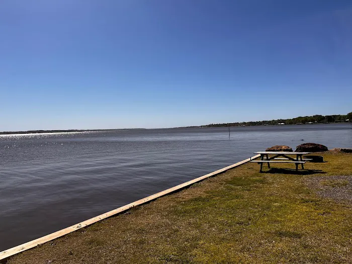 Flat Creek Marina and RV Camping Picture 3