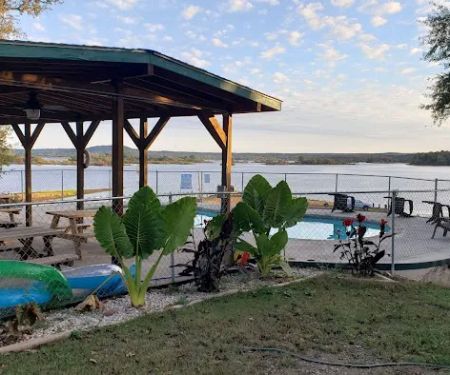 Lake O' Pines RV Park, Marina & Inn