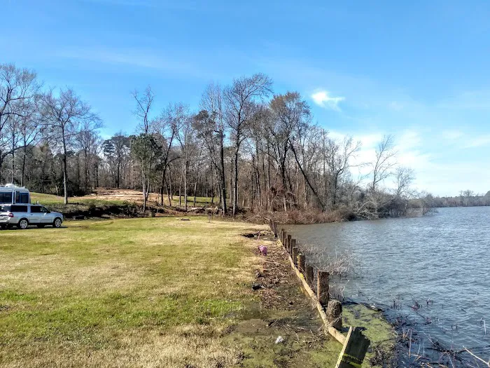 Lake O' Pines RV Park, Marina & Inn Picture 6