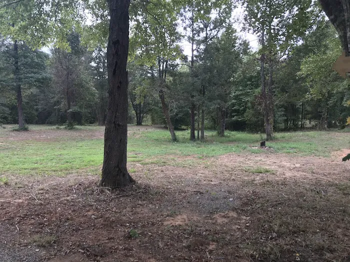 RV Life RV Park and Cabins Picture 4