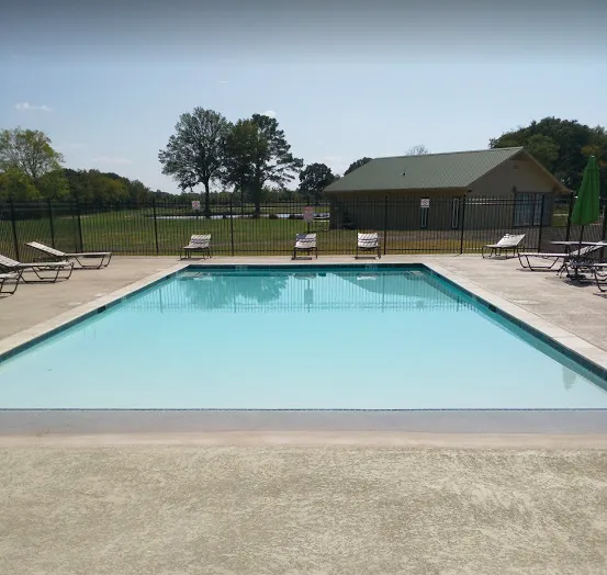 Tyler Oaks RV Resort Picture 4