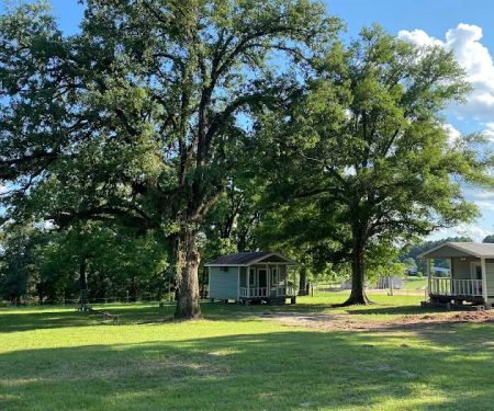 Hilltop Cabins and RV Campsites