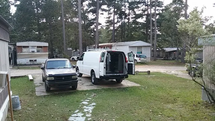 Pine Hill Mobile Home Park Picture 5