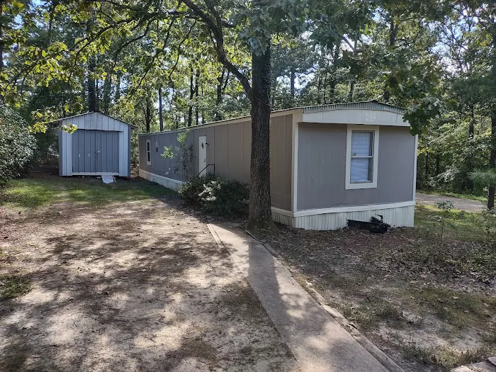 Pine Hill Mobile Home Park Picture 6