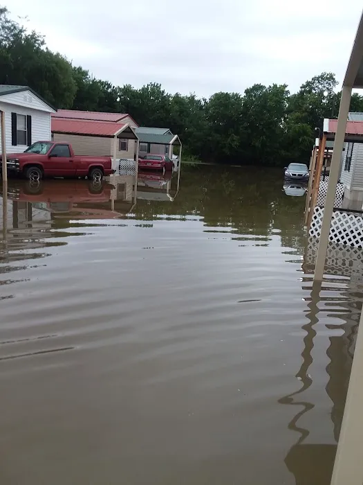 Evergreen Mobile Home Estates Picture 3