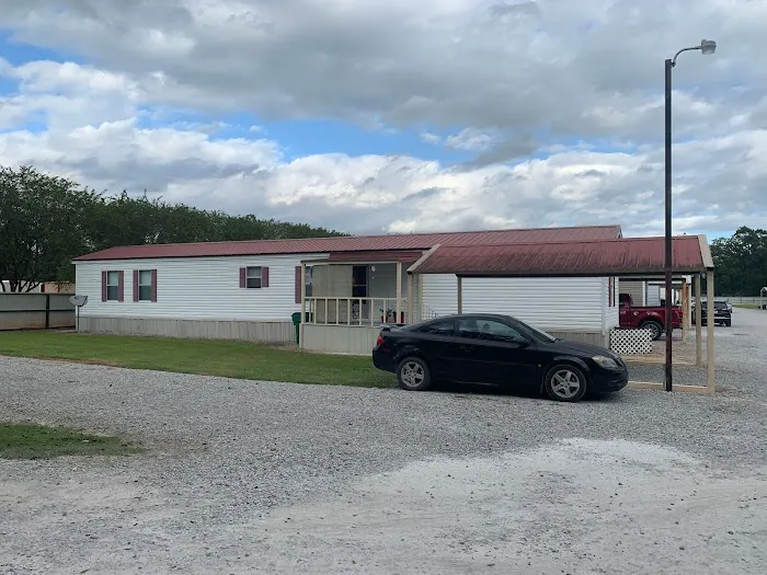 Evergreen Mobile Home Estates Picture 9