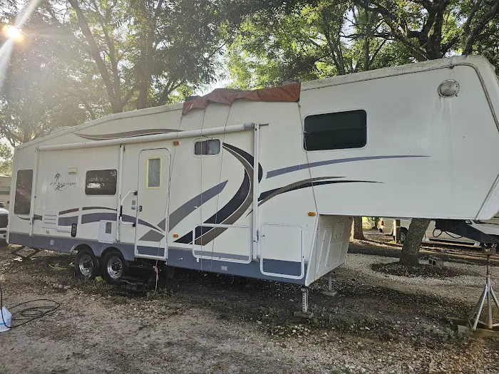 Bearazinga RV Park Picture 1