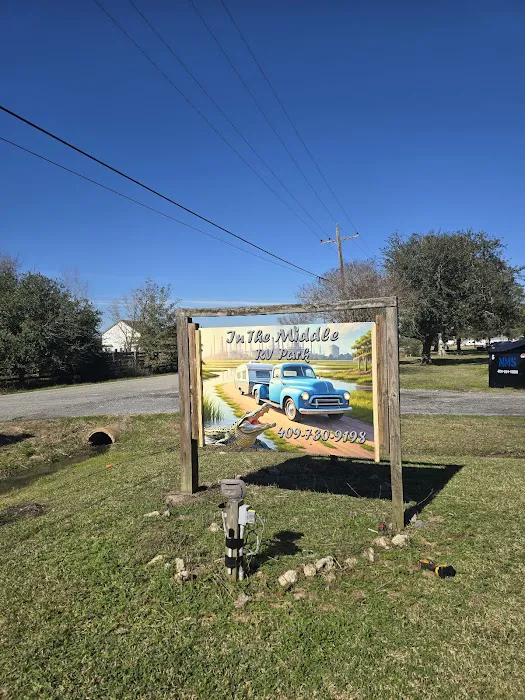 In The Middle Rv Park Picture 4