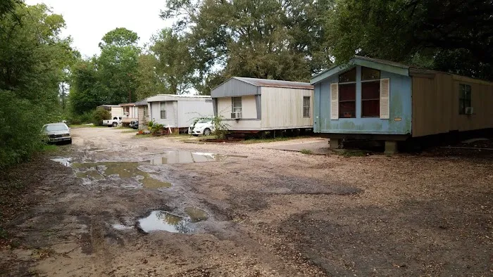 Canal Avenue Trailer Park Picture 1
