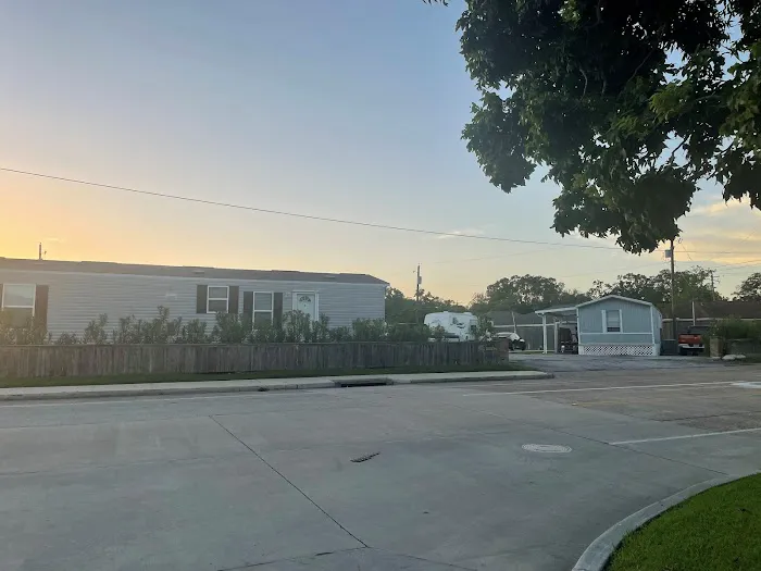 Helena Mobile Home Park Picture 2