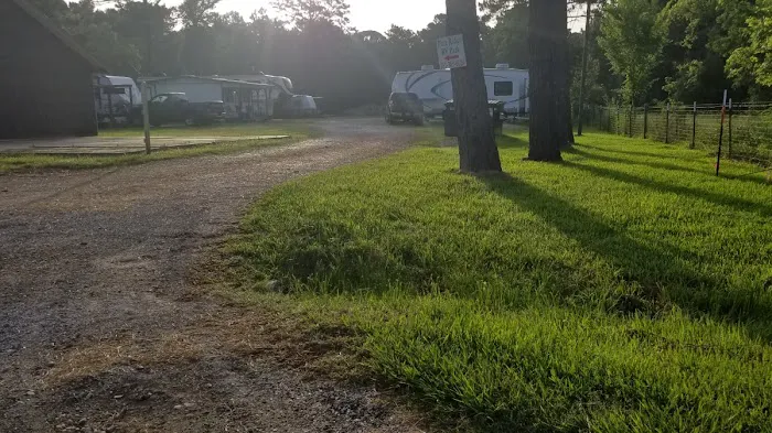 Pine Ridge RV Park Picture 7
