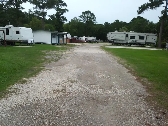 Pine Ridge RV Park Picture 3