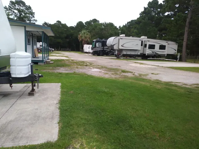 Pine Ridge RV Park Picture 2