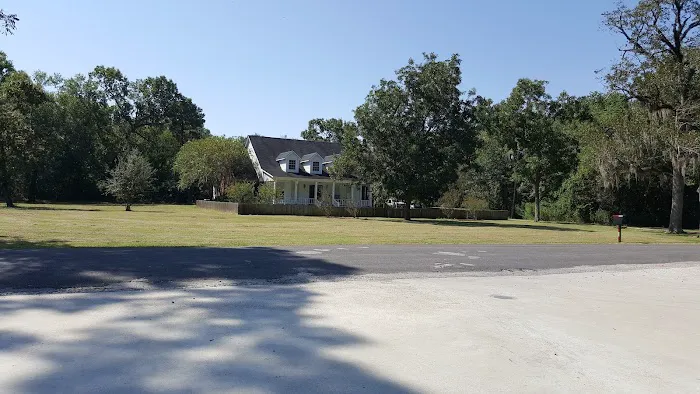 Castle Oaks RV Park Picture 3