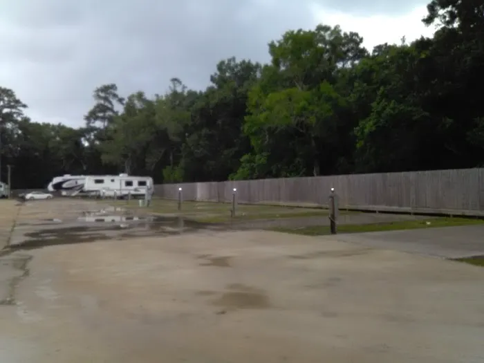 Castle Oaks RV Park Picture 7