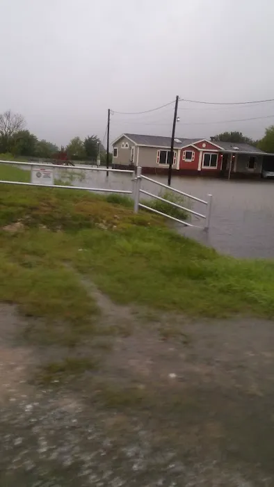 Crosby Glen Mobile Home & RV Community Picture 3