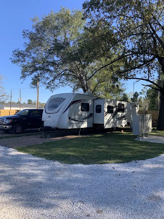 Antique lane RV park Picture 2