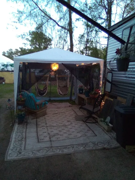 Wild Country RV Park Picture 5