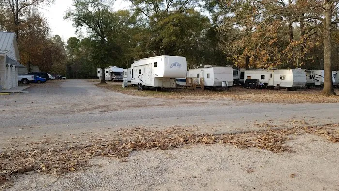 Wild Country RV Park Picture 7