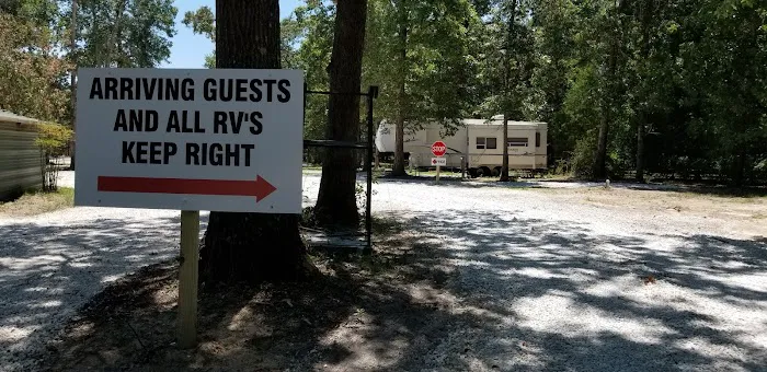 Hidden Oaks RV Park Picture 9