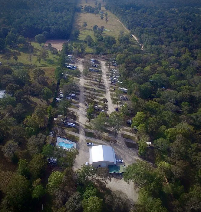 Hidden Oaks RV Park Picture 7