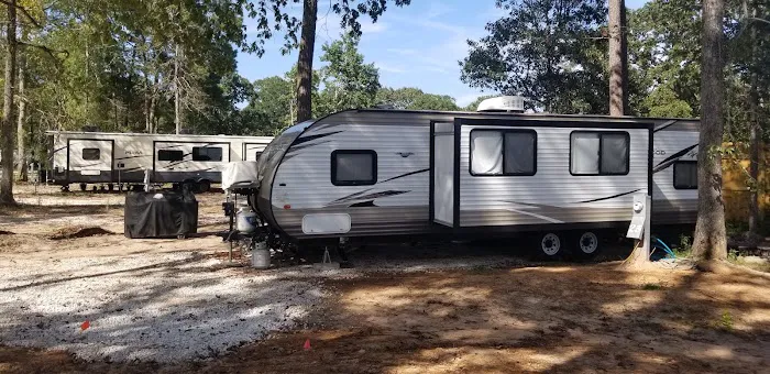 Hidden Oaks RV Park Picture 3