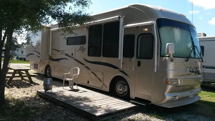 Cut N Shoot RV Park Picture 3