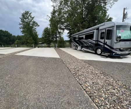 Field Of Dreams RV Resort & Storage