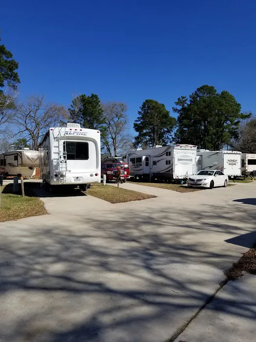 Lake Palestine Gateway RV Park Picture 1