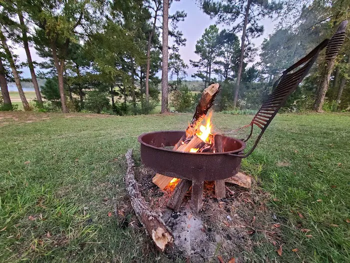 Lake Hawkins RV Park Picture 7