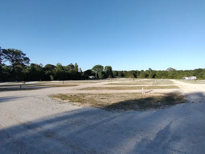 The Escapes RV Park & Storage Picture 7