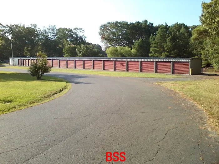 Burton Ventures Inc. - Southern Living Village MHPark & Burton Self Storage Picture 6