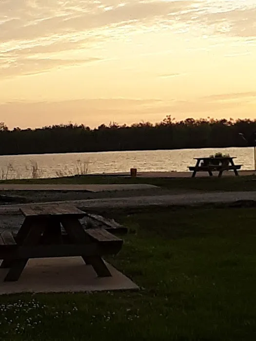 Lakeview Paradise RV Resort Picture 5