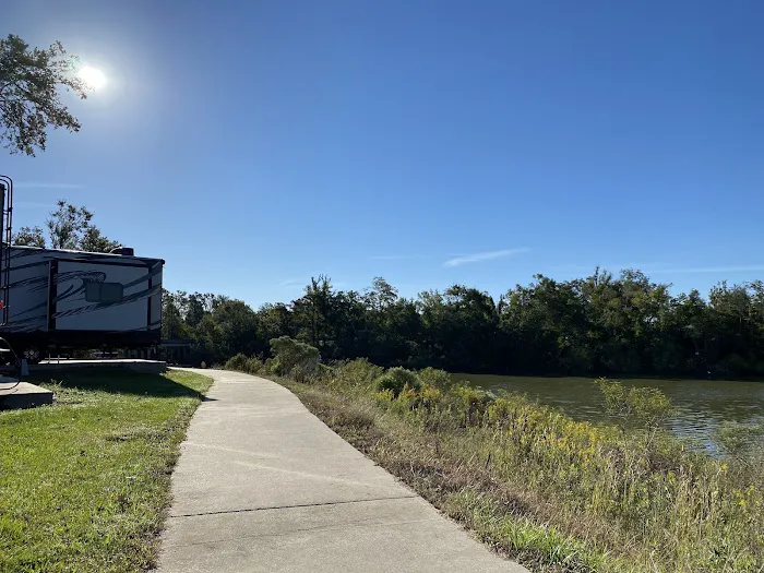 Lakeview Paradise RV Resort Picture 10