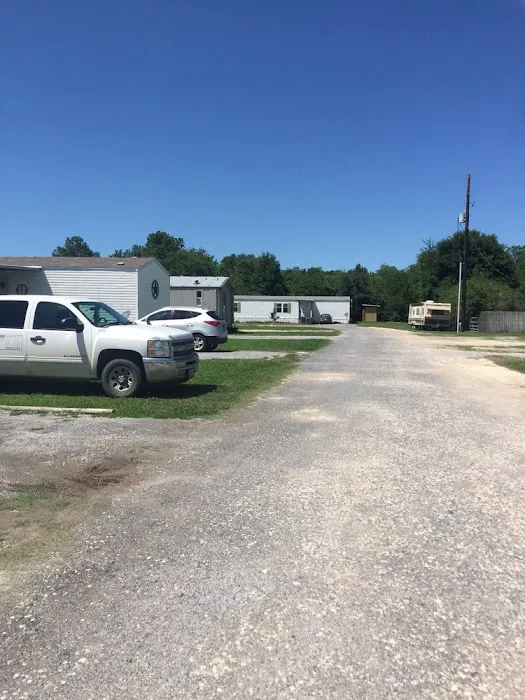 Silver Spur Mobile Home & RV Park Picture 1