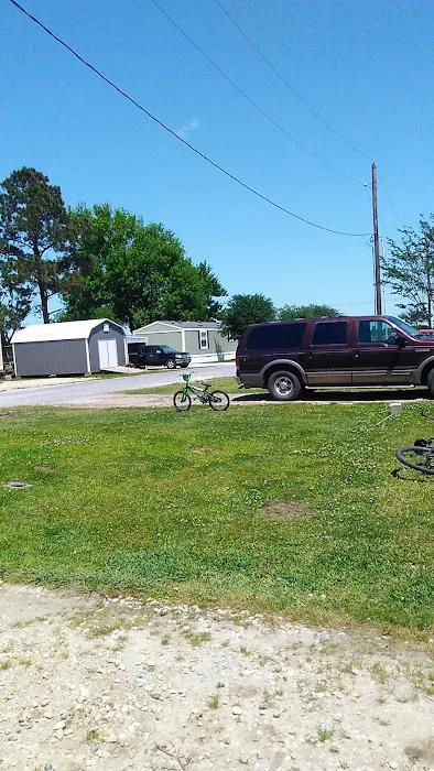 Silver Spur Mobile Home & RV Park Picture 9
