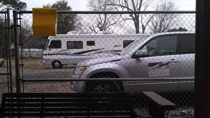 K & M MOBILE HOME & RV PARK Picture 1