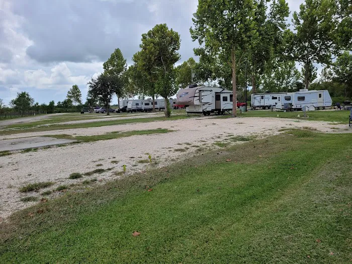 J & J RV Park Picture 2
