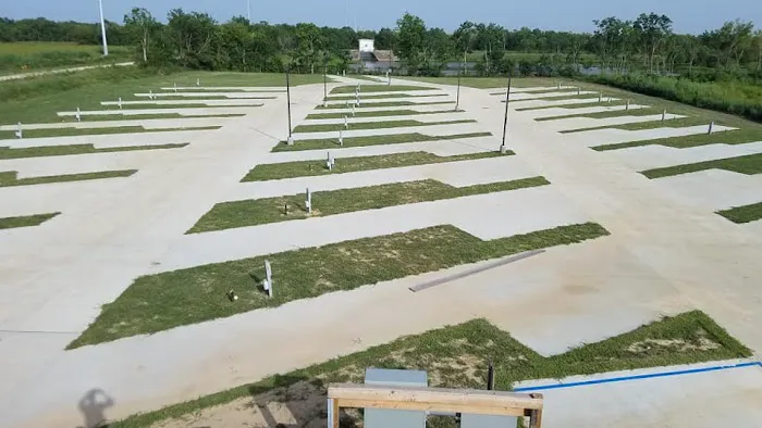 Hidden Palms RV Park Picture 8