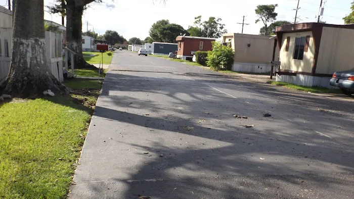 Meadowlark RV & Mobile Home Park Picture 4
