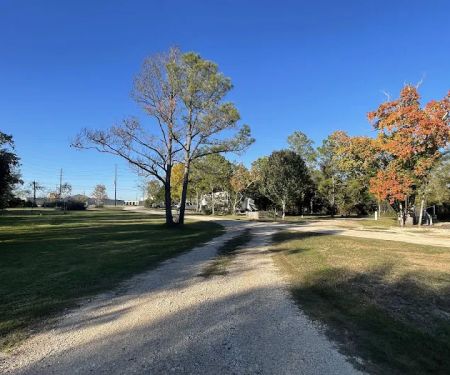 Eagle Cove RV park near Baytown and Mont Belvieu and Cove