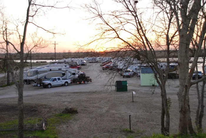 Alligator Alley RV Park Picture 6