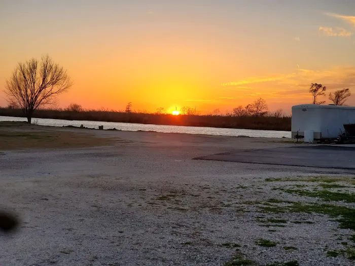 Alligator Alley RV Park Picture 10