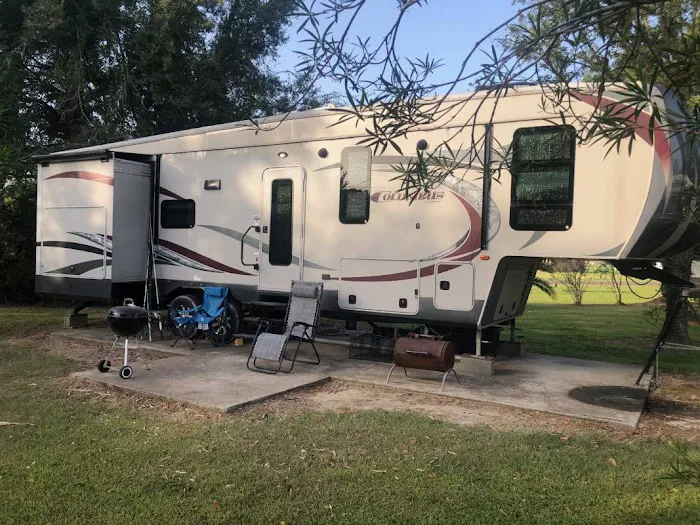 Trinity Bay RV & Lodging Picture 3