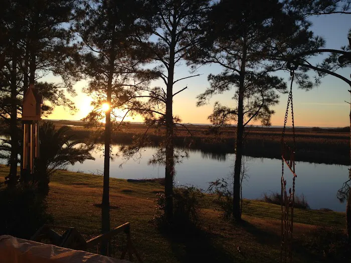 Trinity Bay RV & Lodging Picture 4