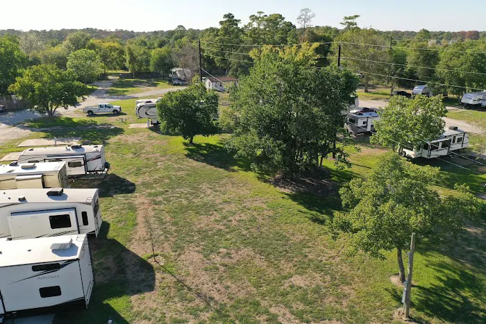 Shady Oaks RV Park Picture 3