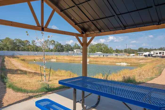 New Caney RV Park Picture 1