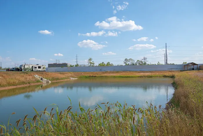 New Caney RV Park Picture 5