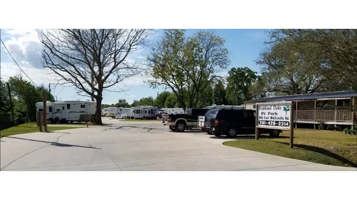 Highland Oaks RV Park Picture 2