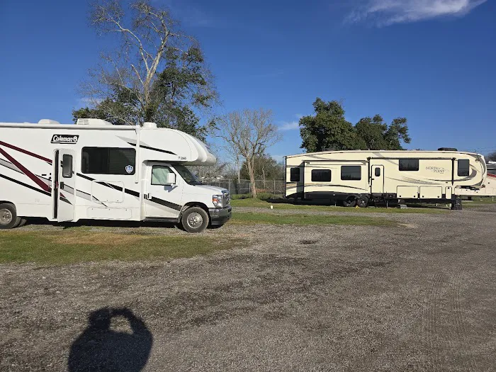 Highlands RV Park Picture 5